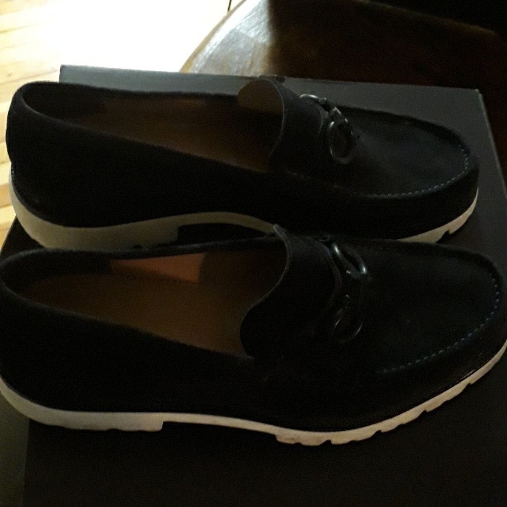Ferragamo suede shoes. Blue with white heels - Picture 2 of 2